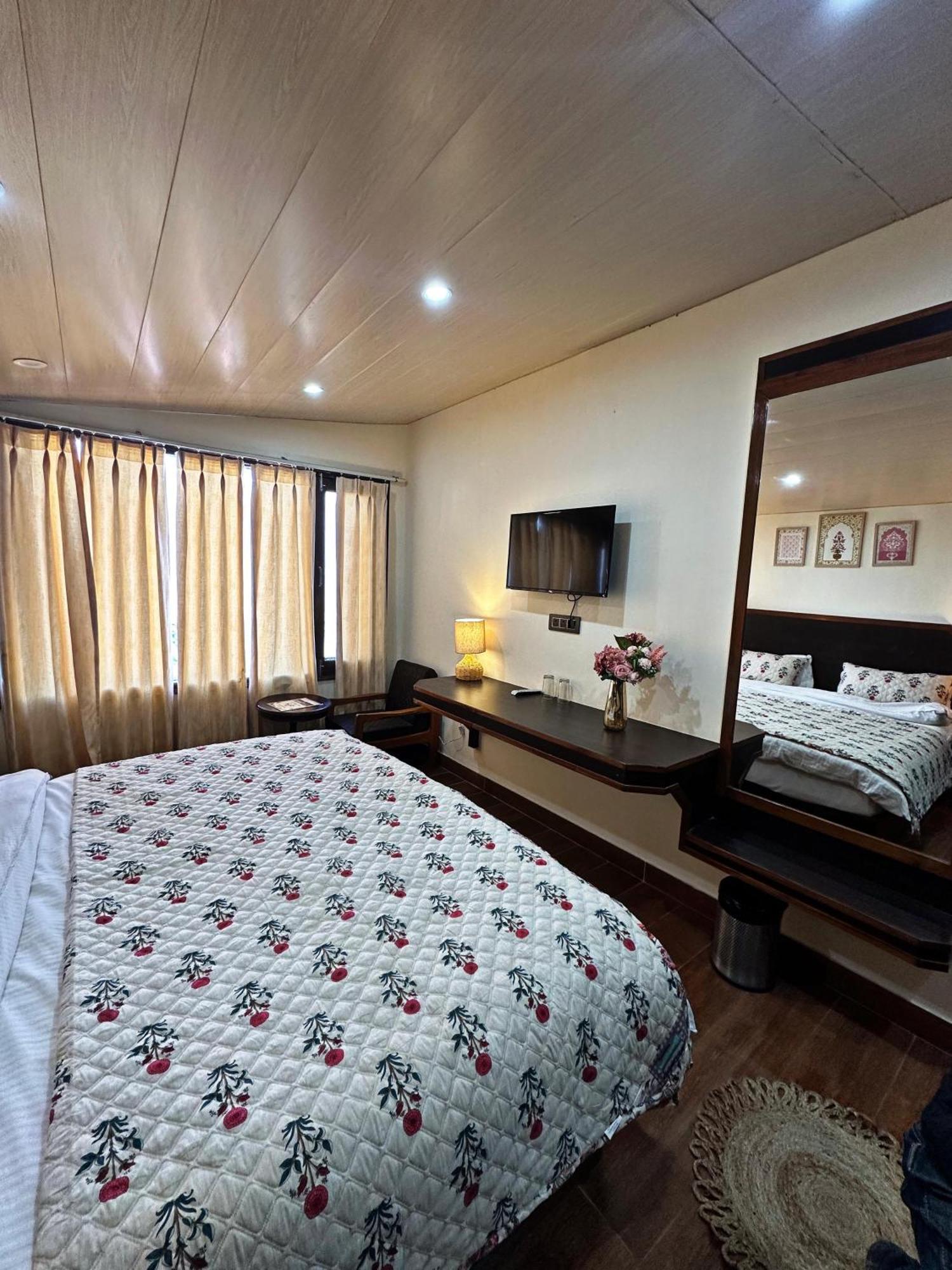 مبيت وإفطار شيملا Himalayan Hideaway المظهر الخارجي الصورة